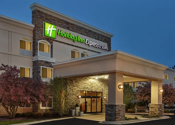 Holiday Inn Express & Suites Chicago-Libertyville By Ihg