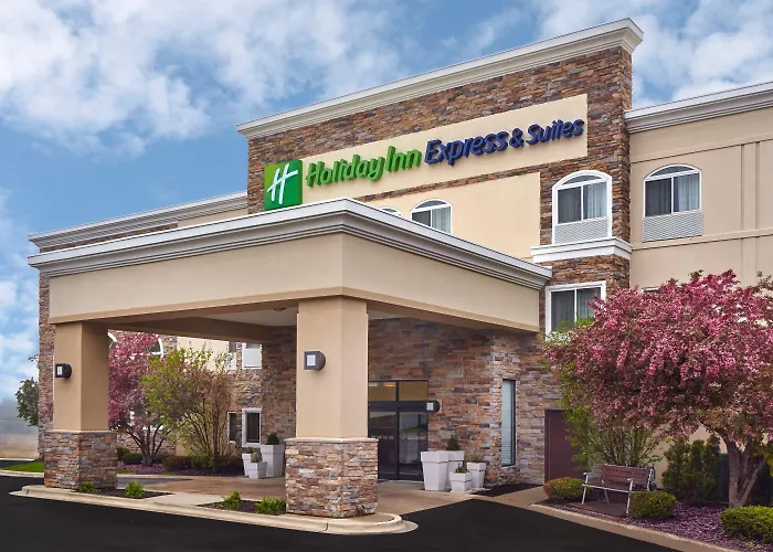 Holiday Inn Express & Suites Chicago-Libertyville By Ihg