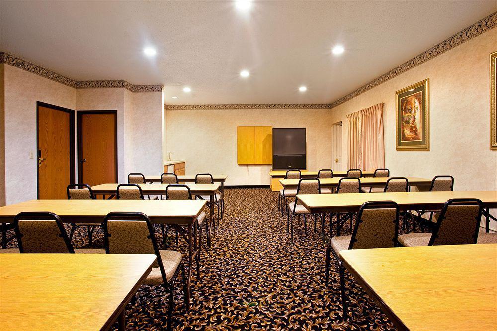 Hotel Express & Chicago-libertyville By Ihg Libertyville