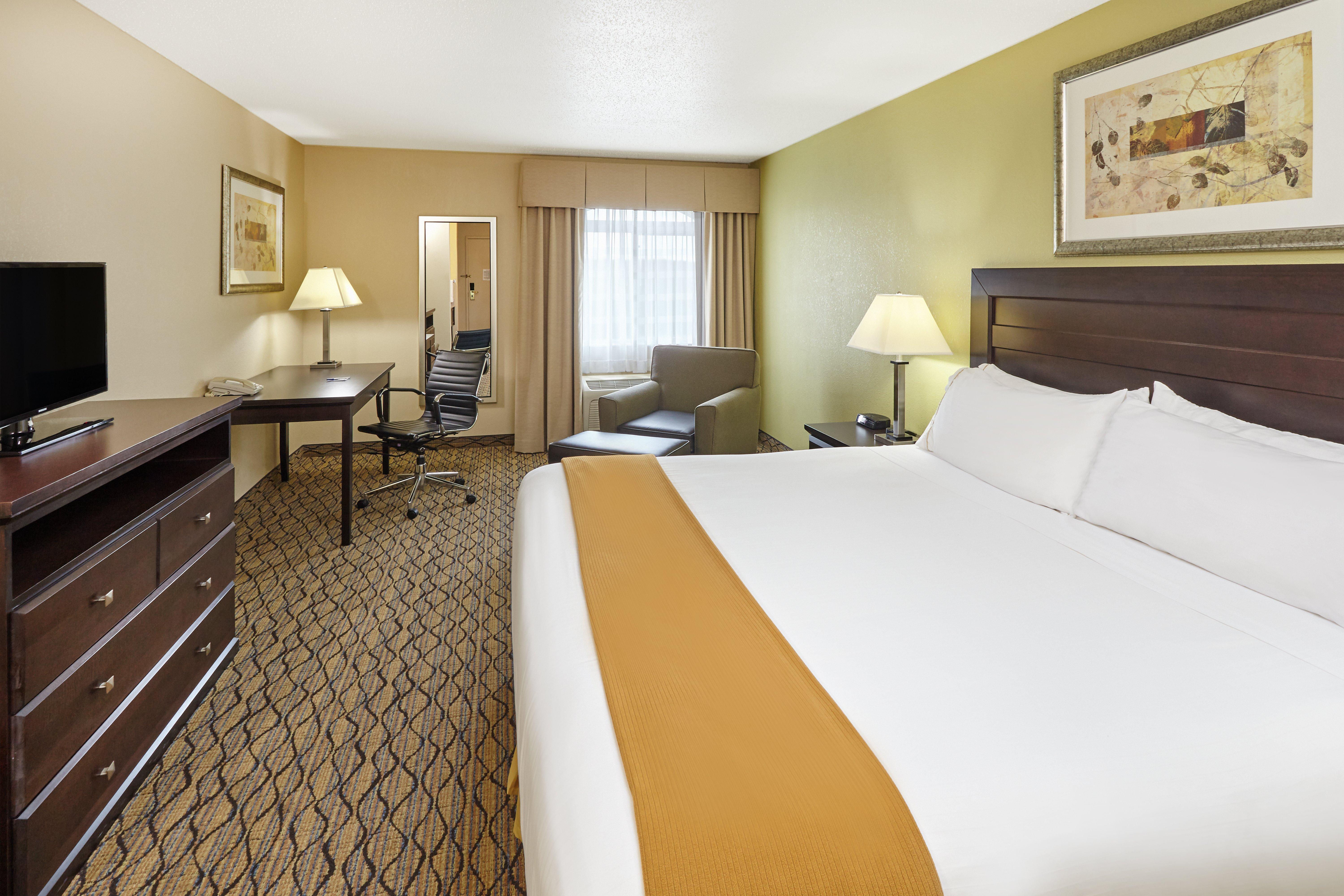 Hotel Express & Chicago-libertyville By Ihg