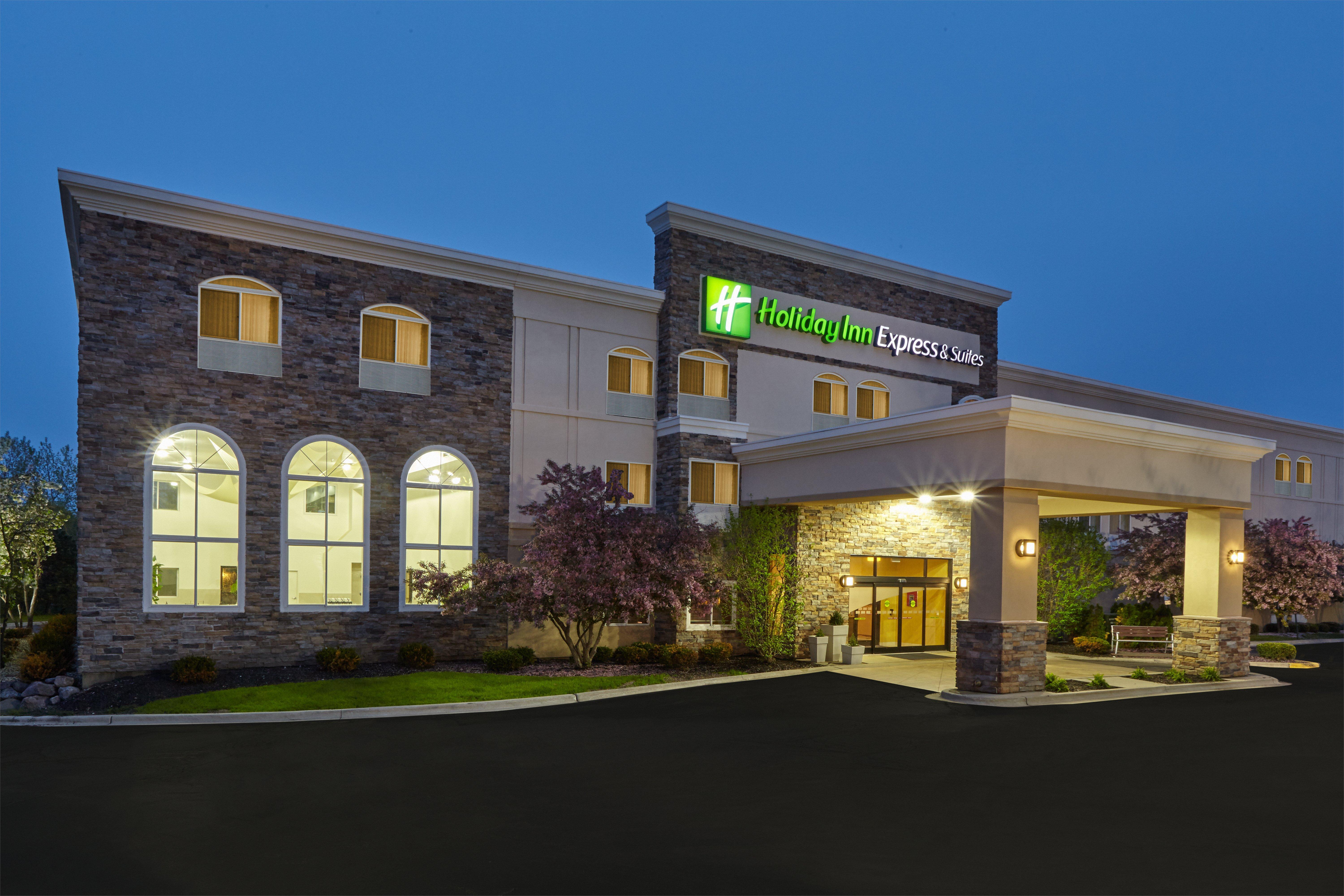 Express & Chicago-libertyville By Ihg Libertyville