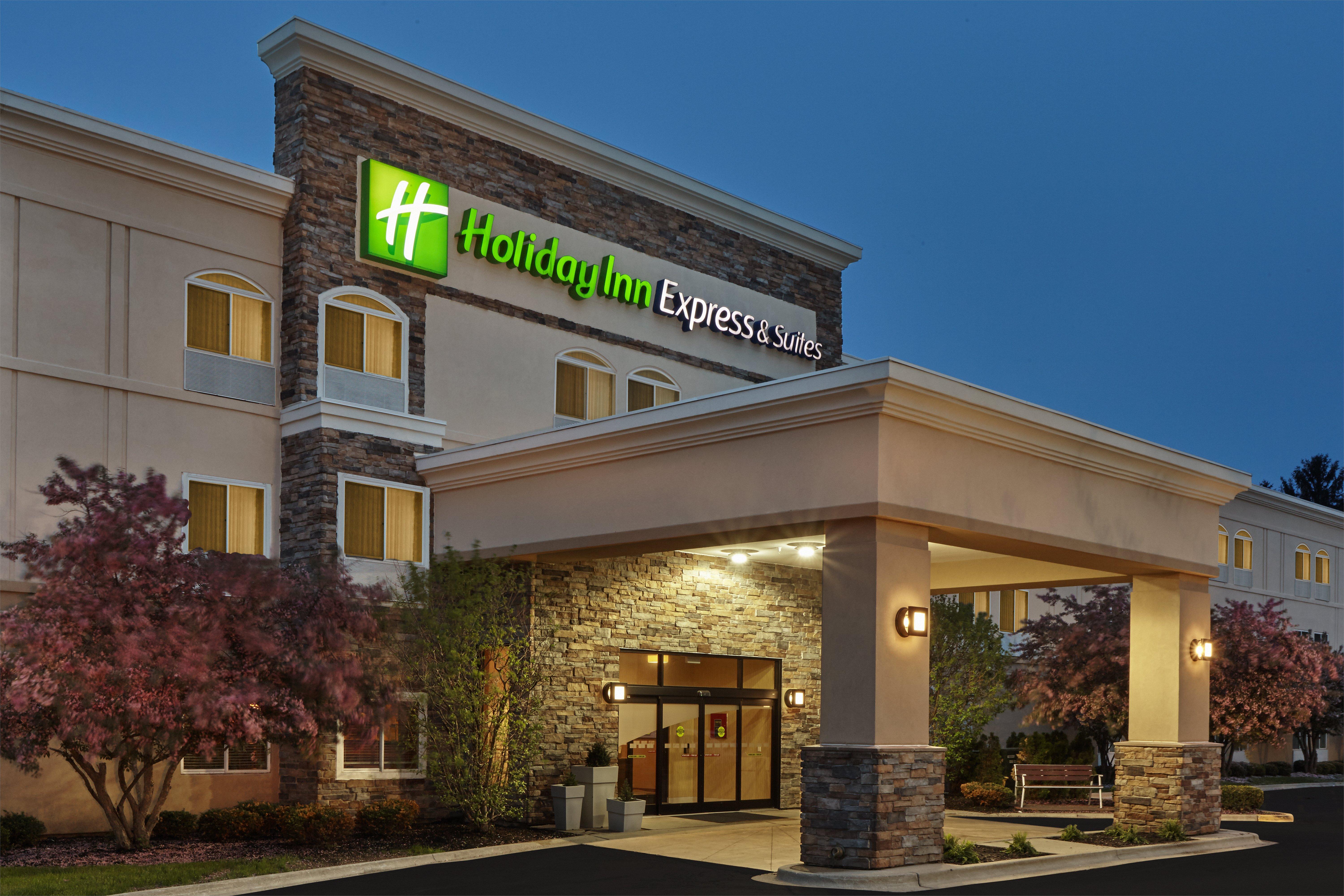Hotel Express & Chicago-libertyville By Ihg Libertyville