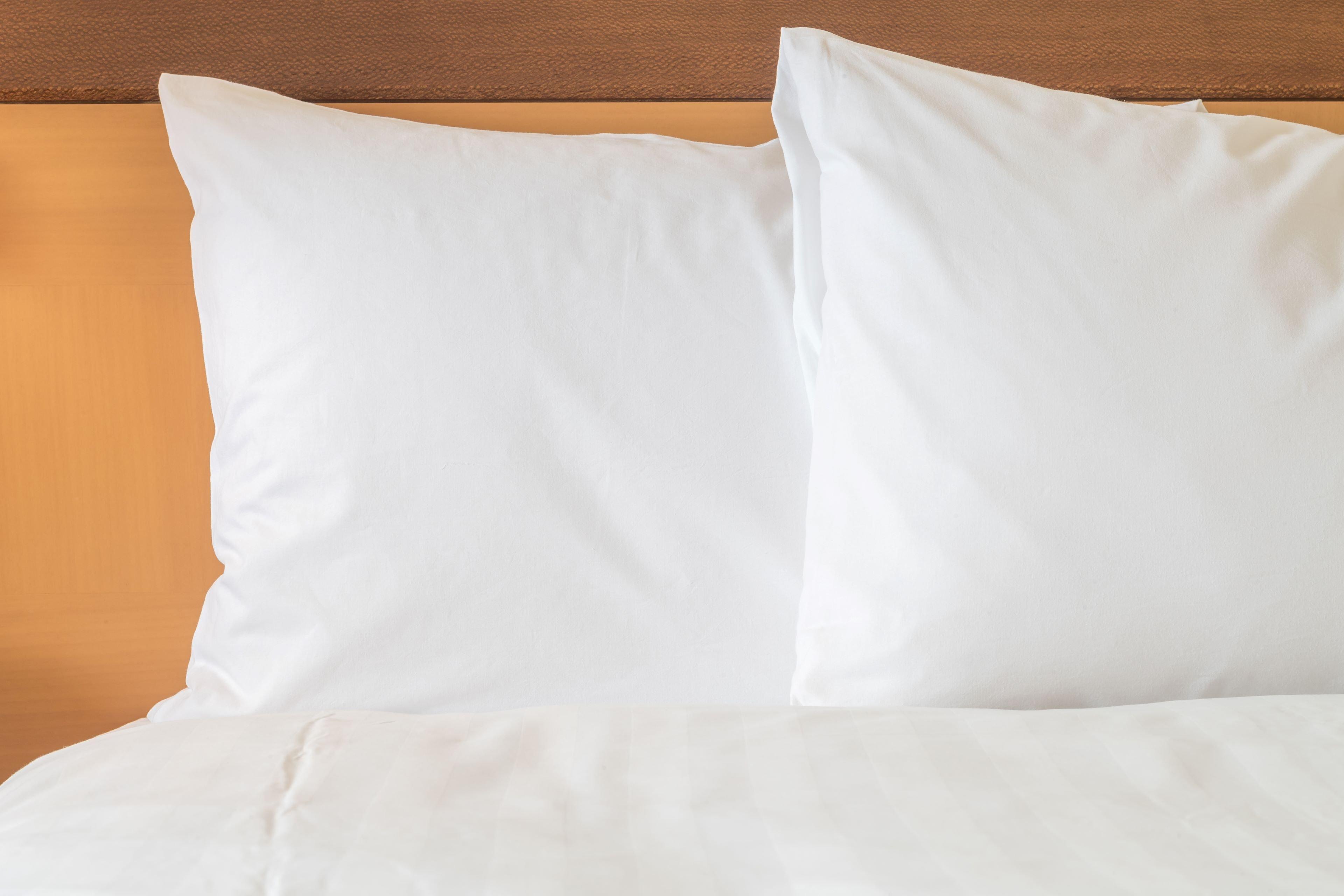 Express & Chicago-libertyville By Ihg Hotel 2*