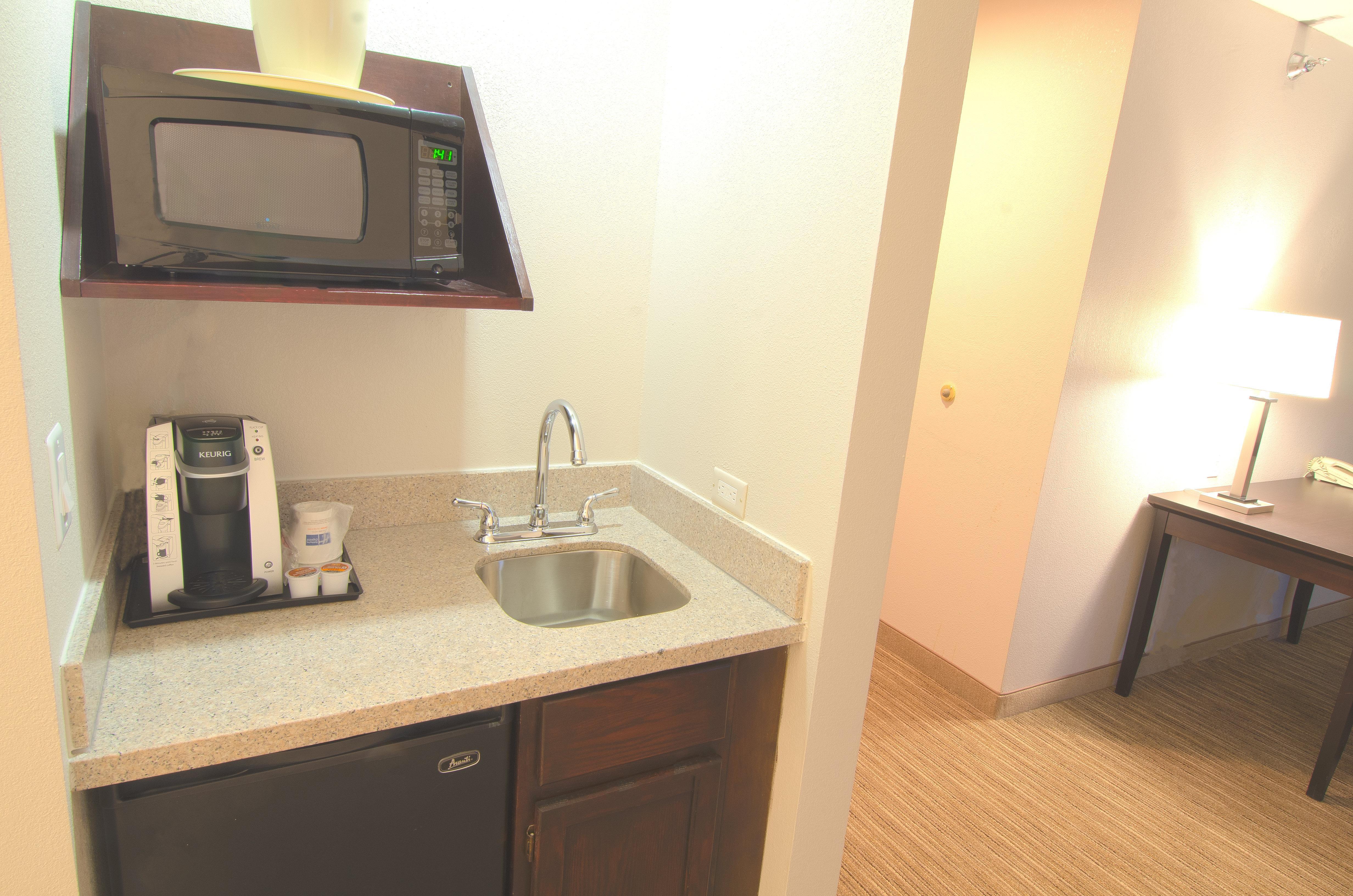 Express & Chicago-libertyville By Ihg