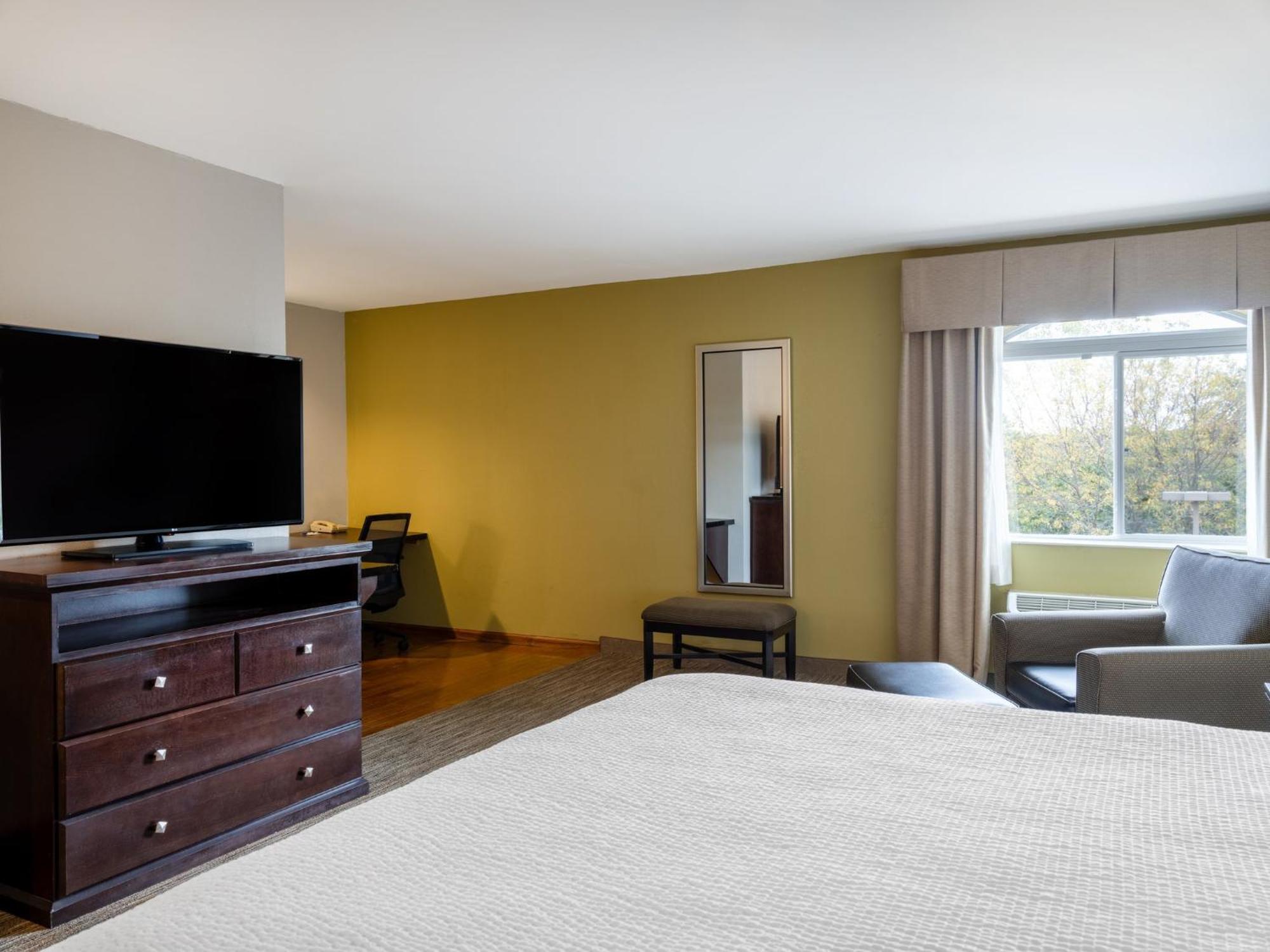 Hotel Express & Chicago-libertyville By Ihg