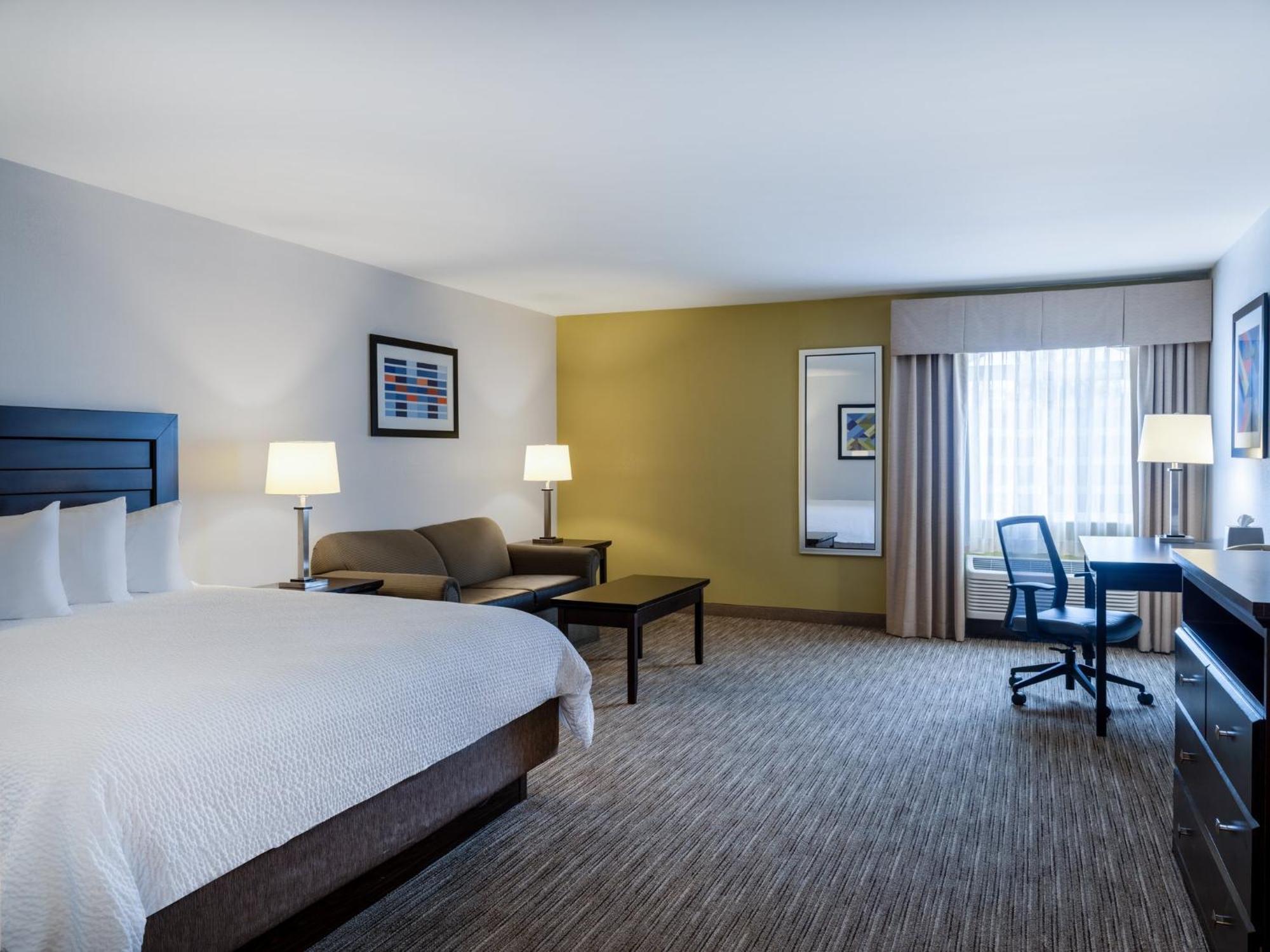 Hotel Express & Chicago-libertyville By Ihg Libertyville