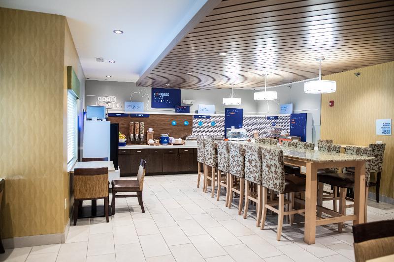 Hotel Express & Chicago-libertyville By Ihg