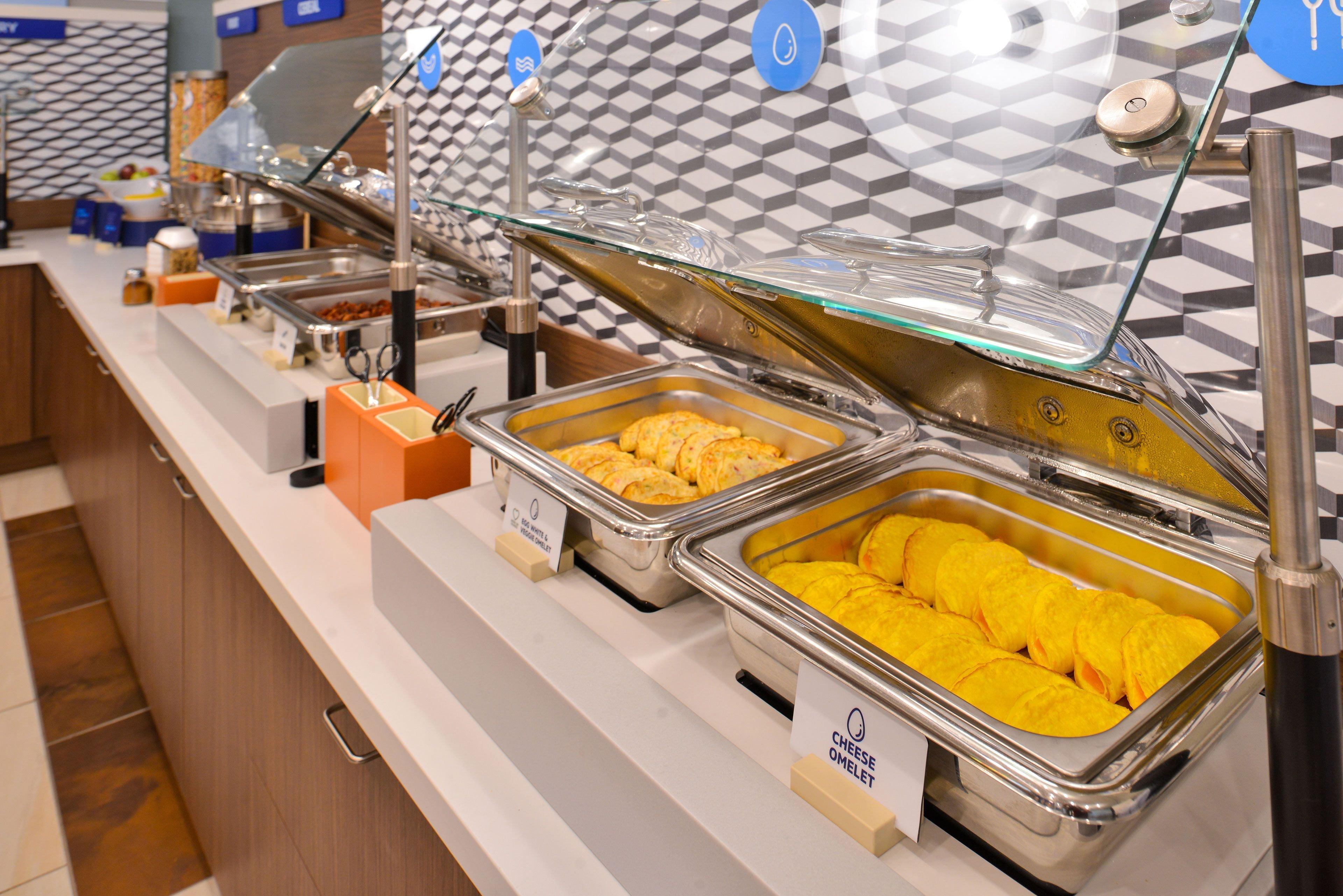 Express & Chicago-libertyville By Ihg